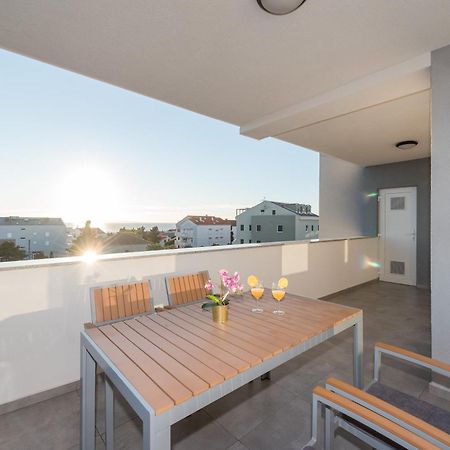 Villa Lena Luxury Apartments Novalja Oda fotoğraf