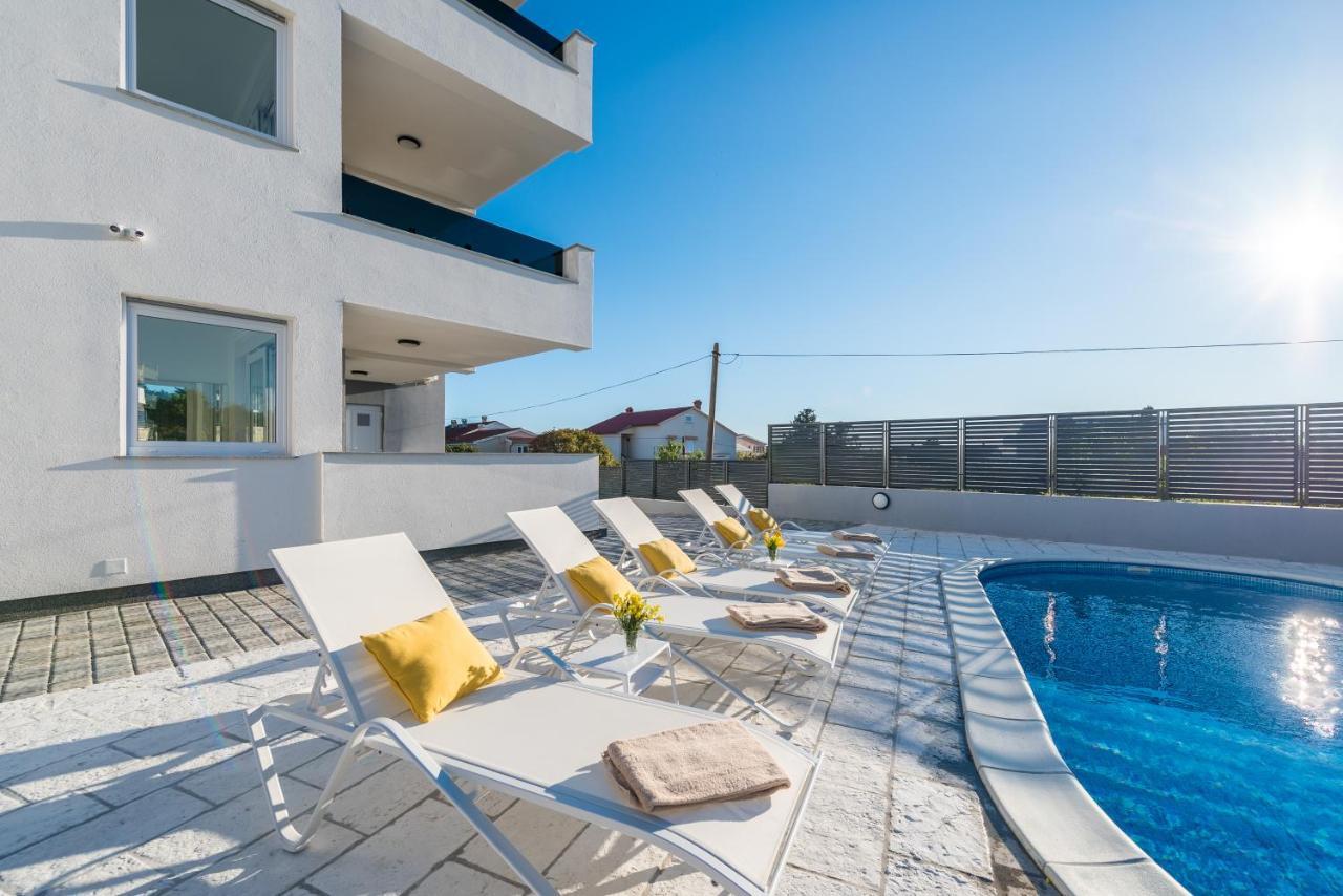 Villa Lena Luxury Apartments Novalja Dış mekan fotoğraf