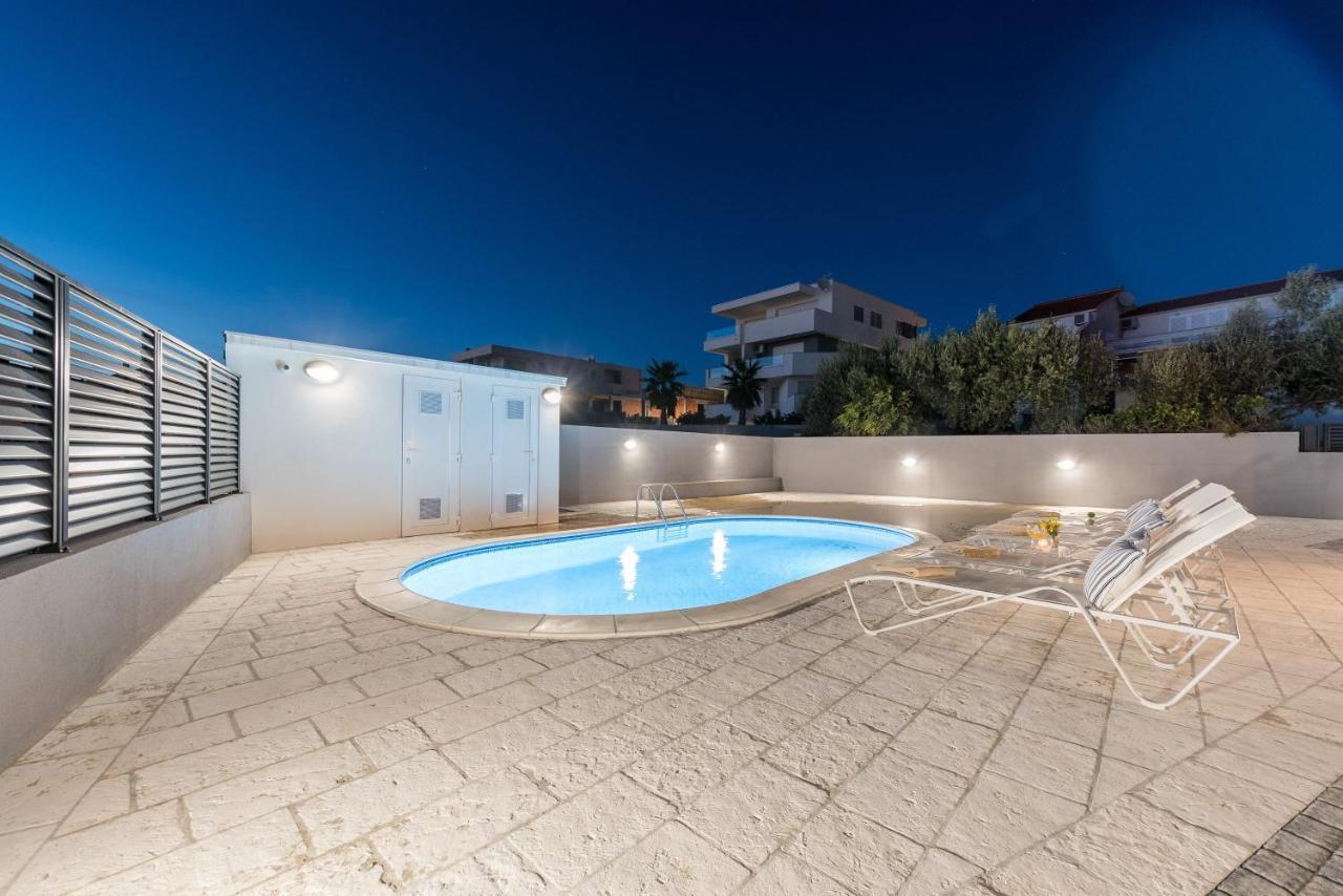 Villa Lena Luxury Apartments Novalja Dış mekan fotoğraf