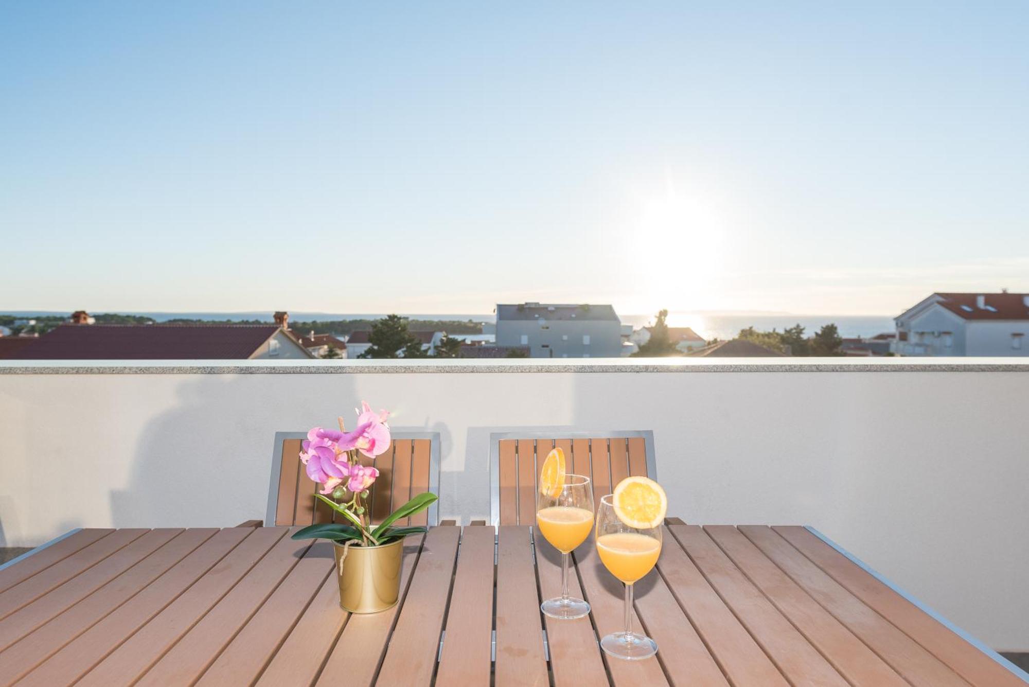 Villa Lena Luxury Apartments Novalja Oda fotoğraf