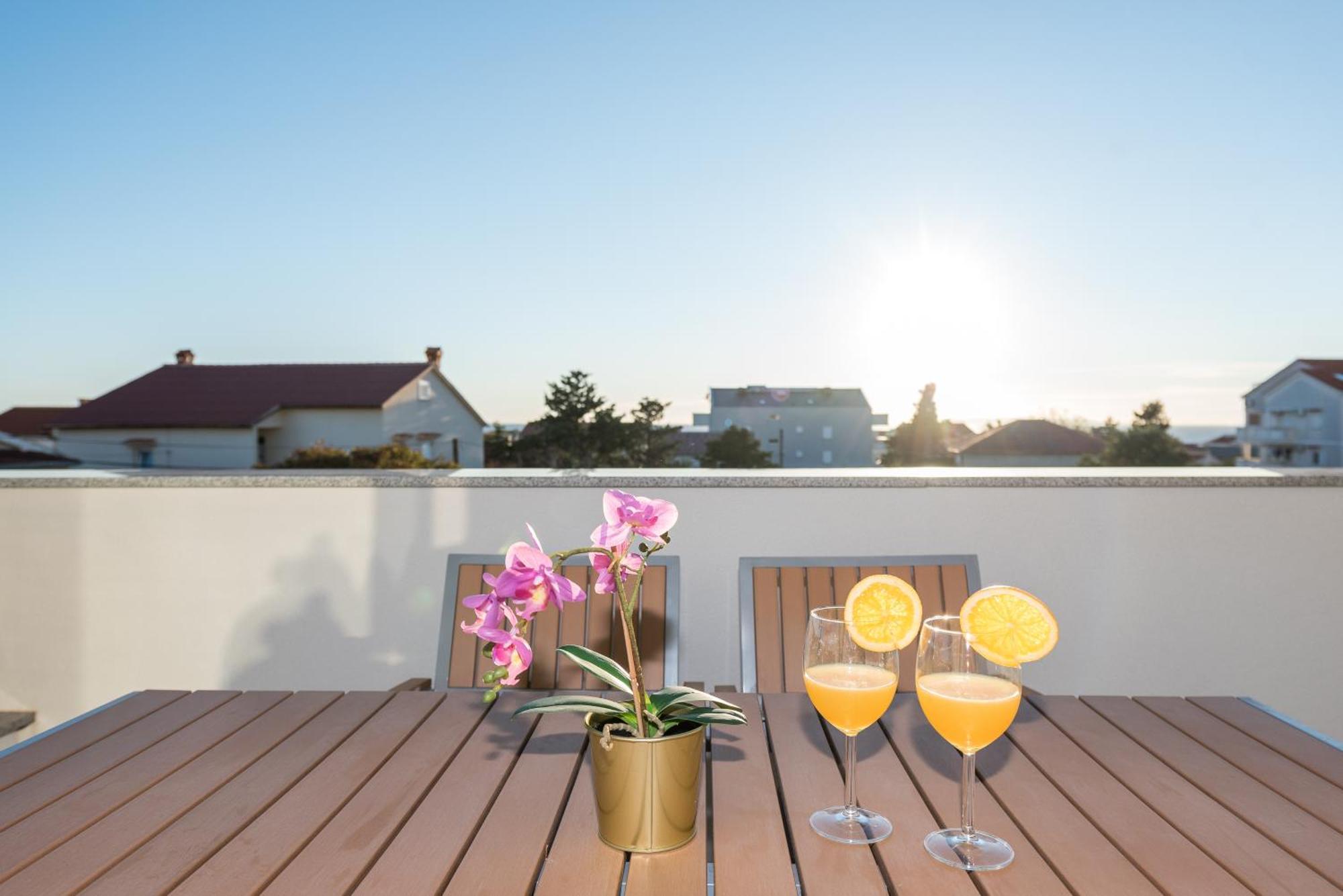 Villa Lena Luxury Apartments Novalja Oda fotoğraf