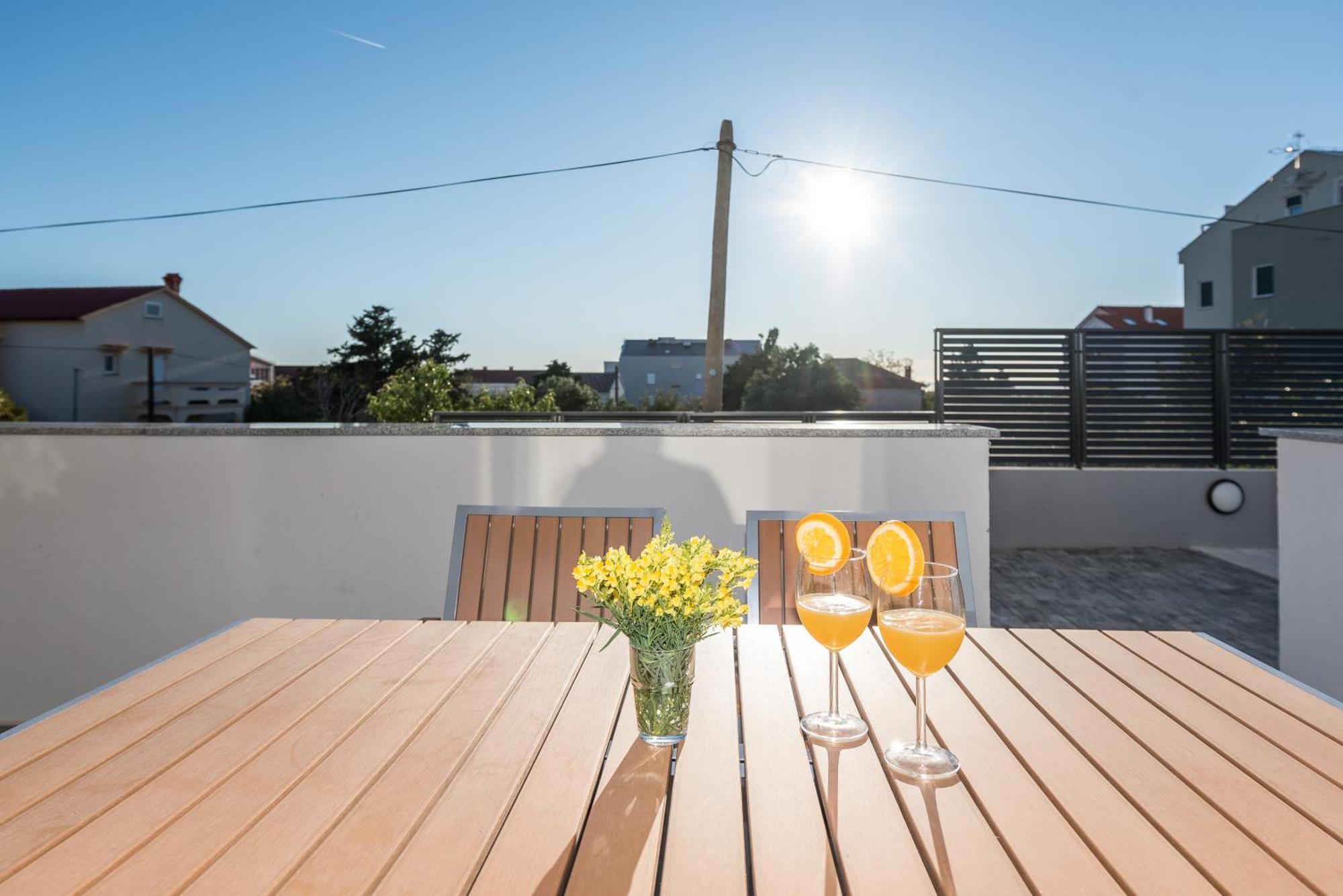 Villa Lena Luxury Apartments Novalja Oda fotoğraf
