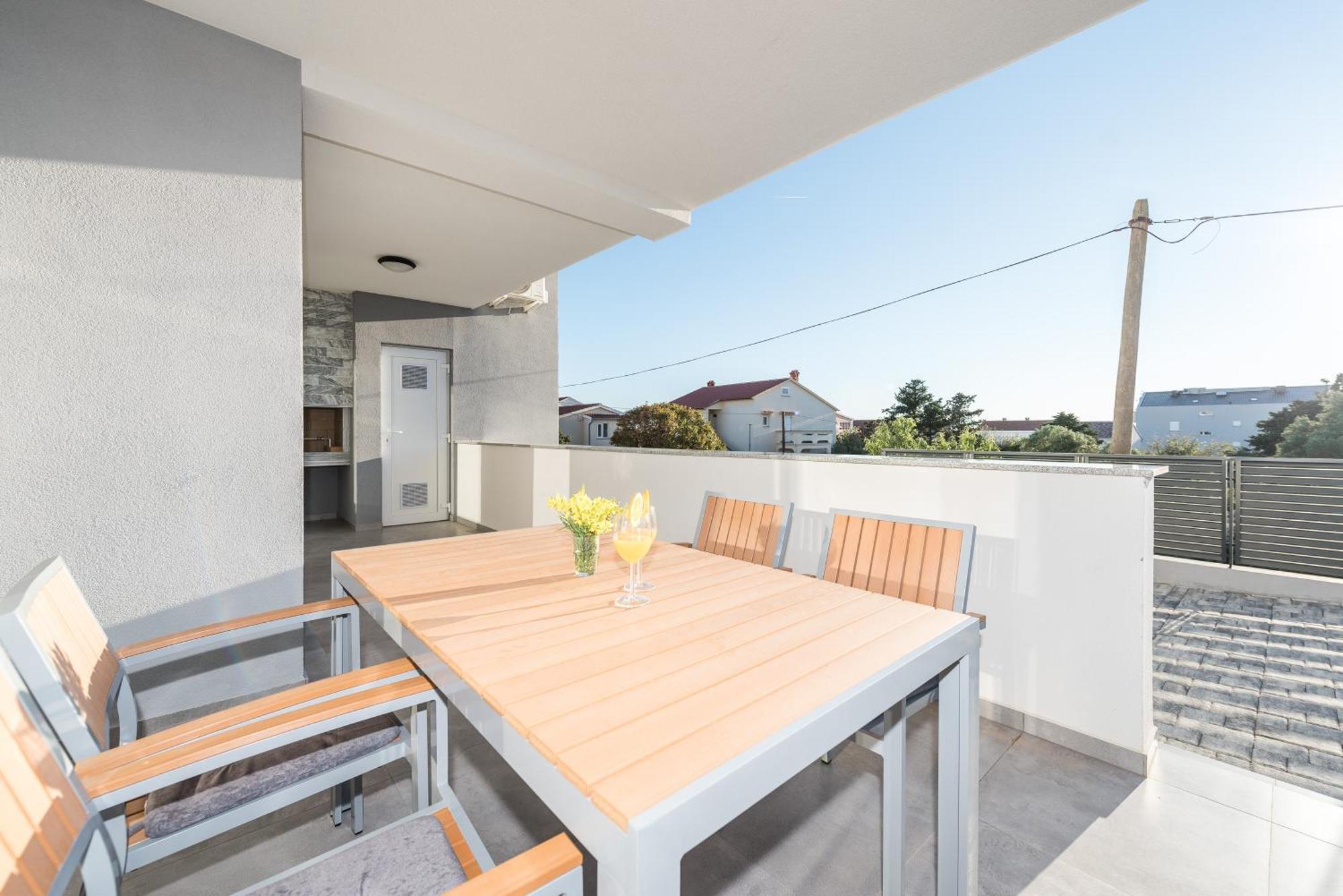 Villa Lena Luxury Apartments Novalja Oda fotoğraf